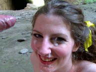 Vidéo porno mobile : She sucks his dick and he licks her pussy, fair's fair
